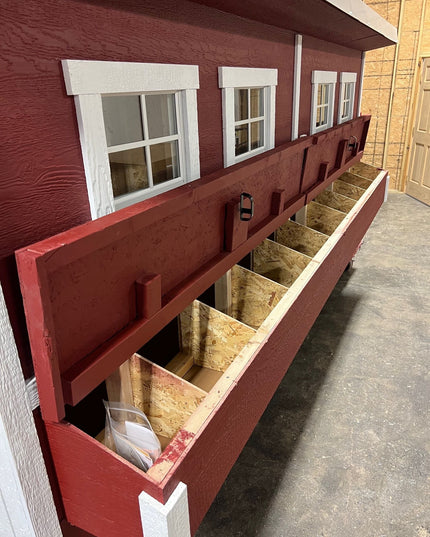 Jumbo Chicken Coop - Up to 30 Chickens