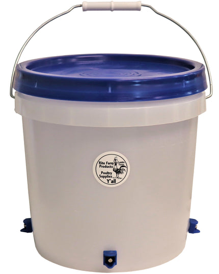 2 gallon chicken waterer with 4 poultry nipple drinker stations
