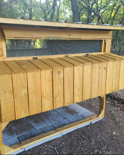 Wise County Chicken Farm Coops 4ft x 4ft